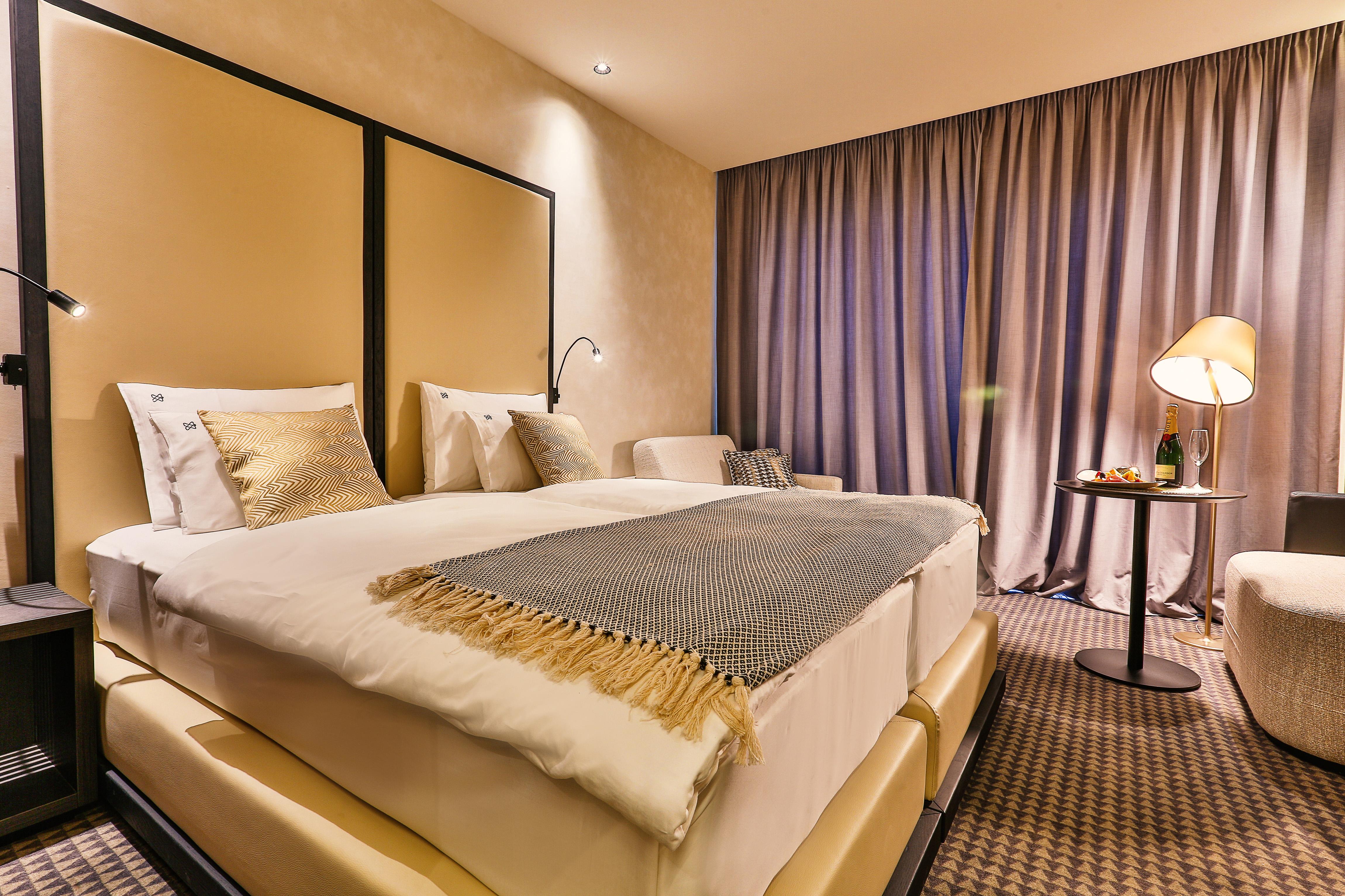 בודווה Hotel Kalos מראה חיצוני תמונה
